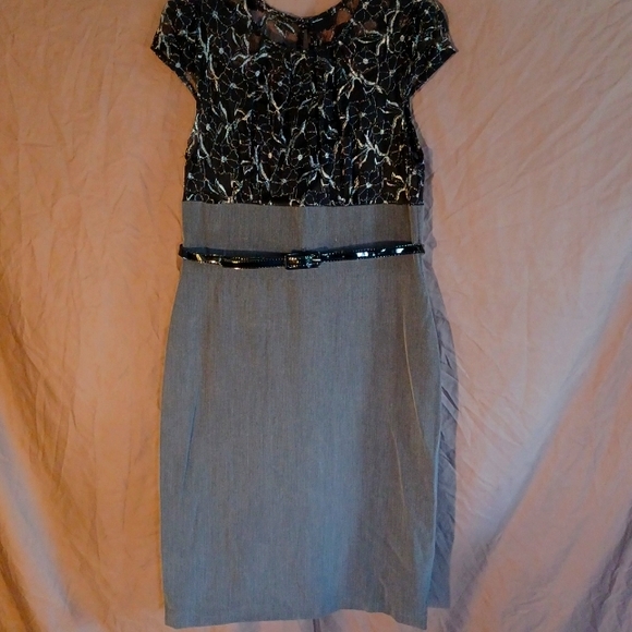 Cap Sleeve Stretch Sheath Dress - Picture 2 of 5